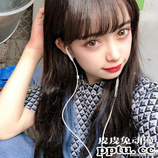 因绯闻走红的日本18岁少女 原是四国混血的嫩模玛利亚爱子