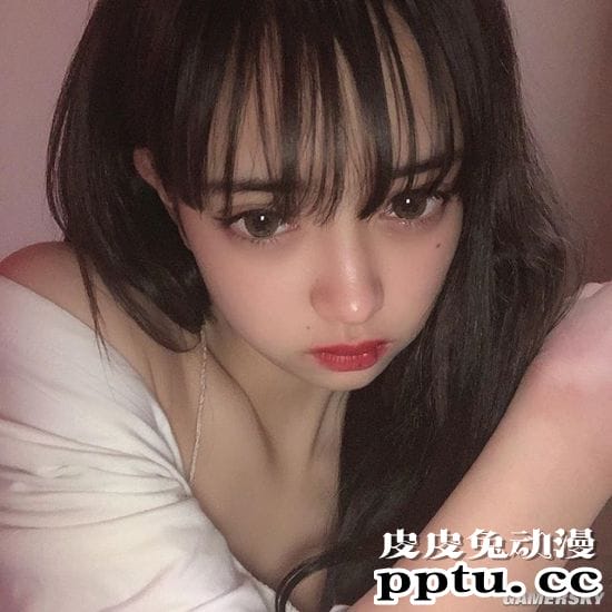 因绯闻走红的日本18岁少女 原是四国混血的嫩模玛利亚爱子