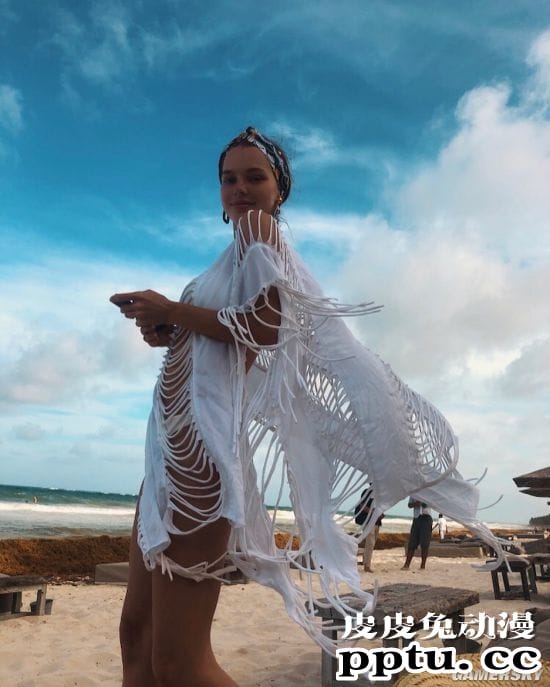 妈妈领进门修行在个人 少年出道的俄罗斯嫩模Vika Radchenko