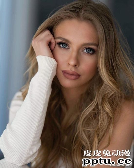 凹凸有致的德系女孩 金发碧眼尤物级网红正妹Alexa Breit