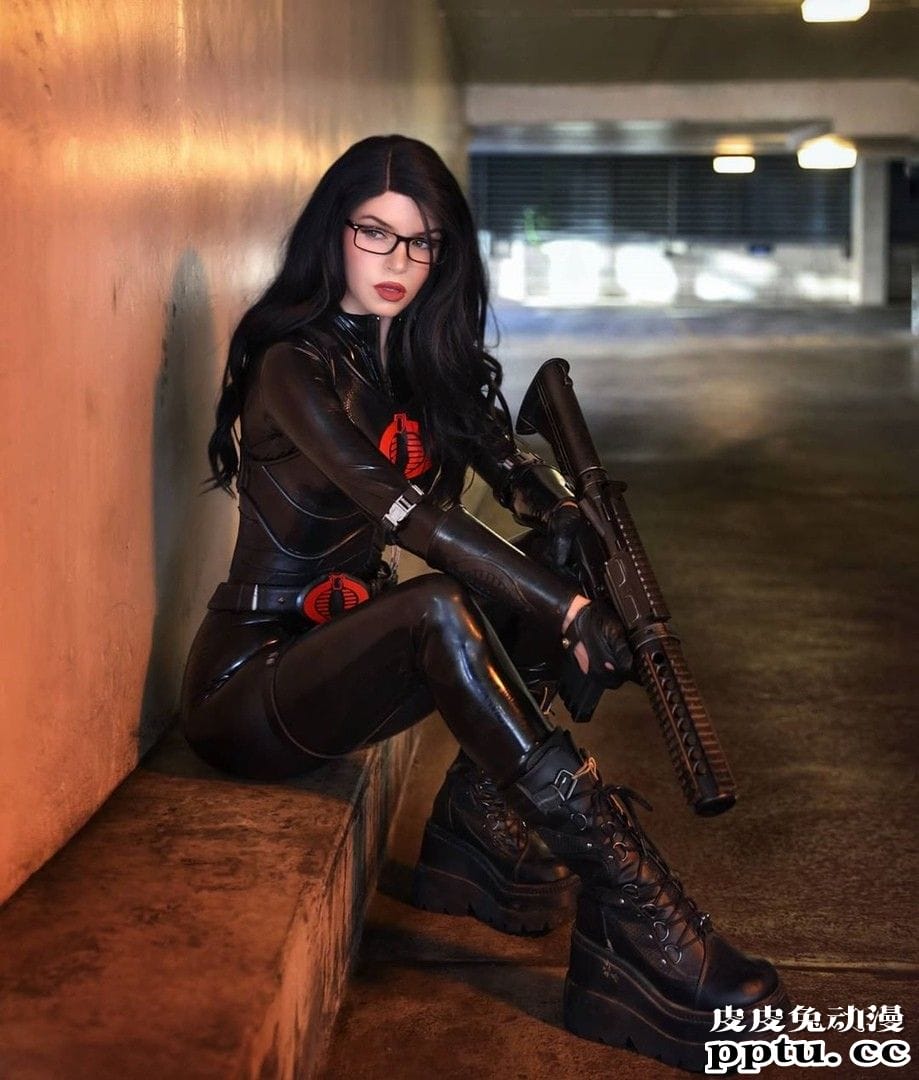 超大身材的学妹驾到 一周大师级CosPlay赏