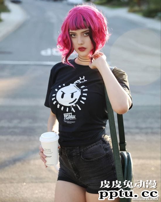 接近二次元的犯规身材 过于成熟的美国辣妹COSER-皮皮兔动漫