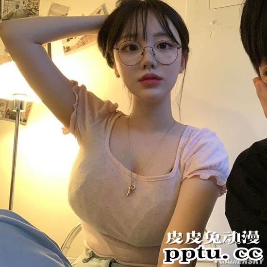 过度傲人身材引关注 网络走红的韩国正妹sejinming