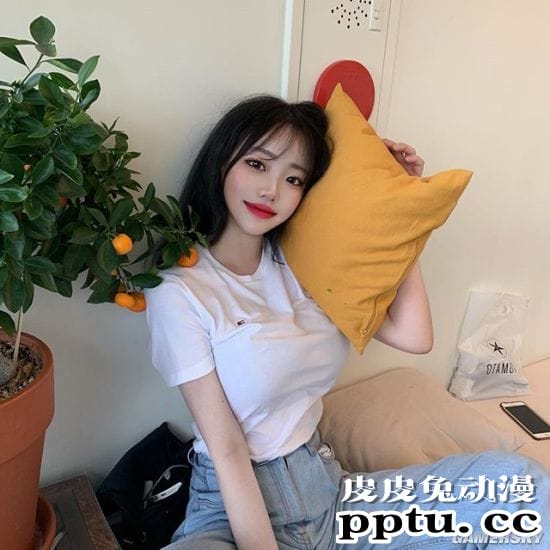 过度傲人身材引关注 网络走红的韩国正妹sejinming