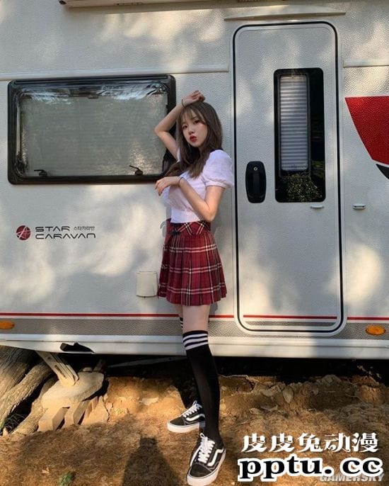 过度傲人身材引关注 网络走红的韩国正妹sejinming