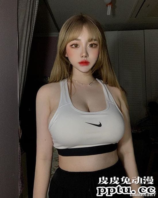 过度傲人身材引关注 网络走红的韩国正妹sejinming