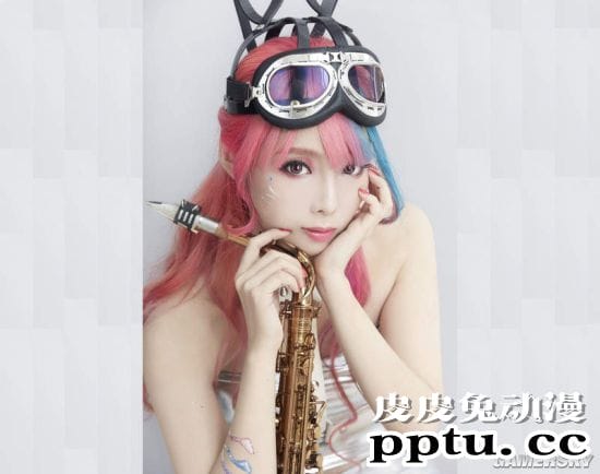 看姿势已然陶醉 日本美少女萨克斯手Yucco Miller