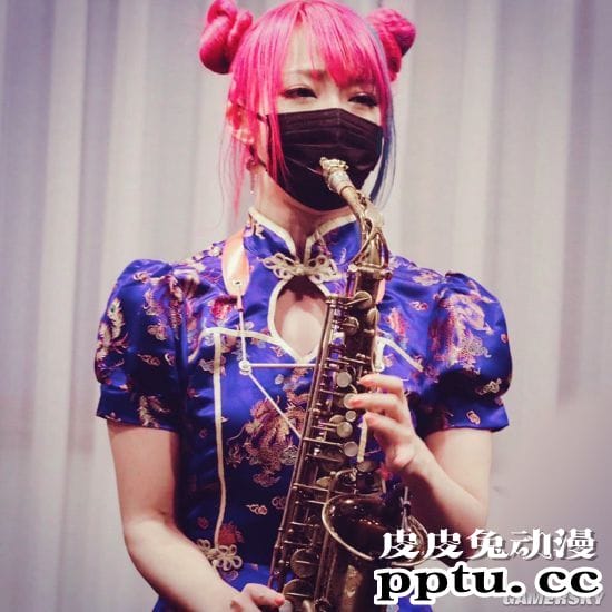 看姿势已然陶醉 日本美少女萨克斯手Yucco Miller