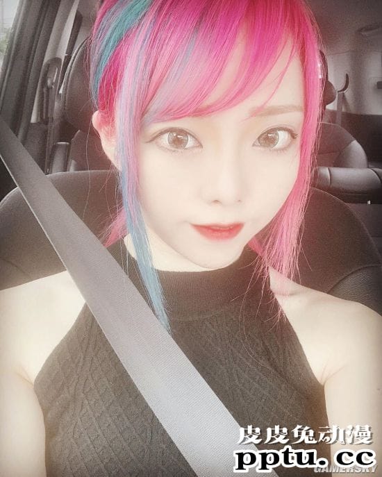 看姿势已然陶醉 日本美少女萨克斯手Yucco Miller