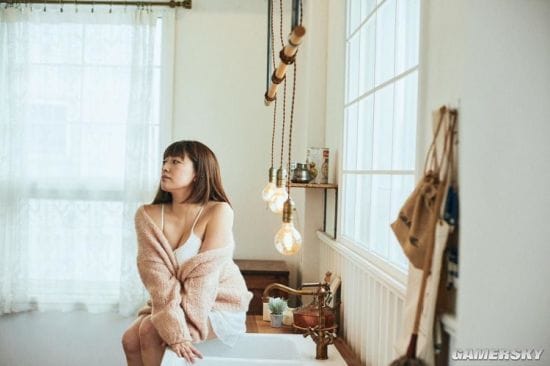 无名人妻竟是退隐写真女星 被网友翻红的长尾麻由