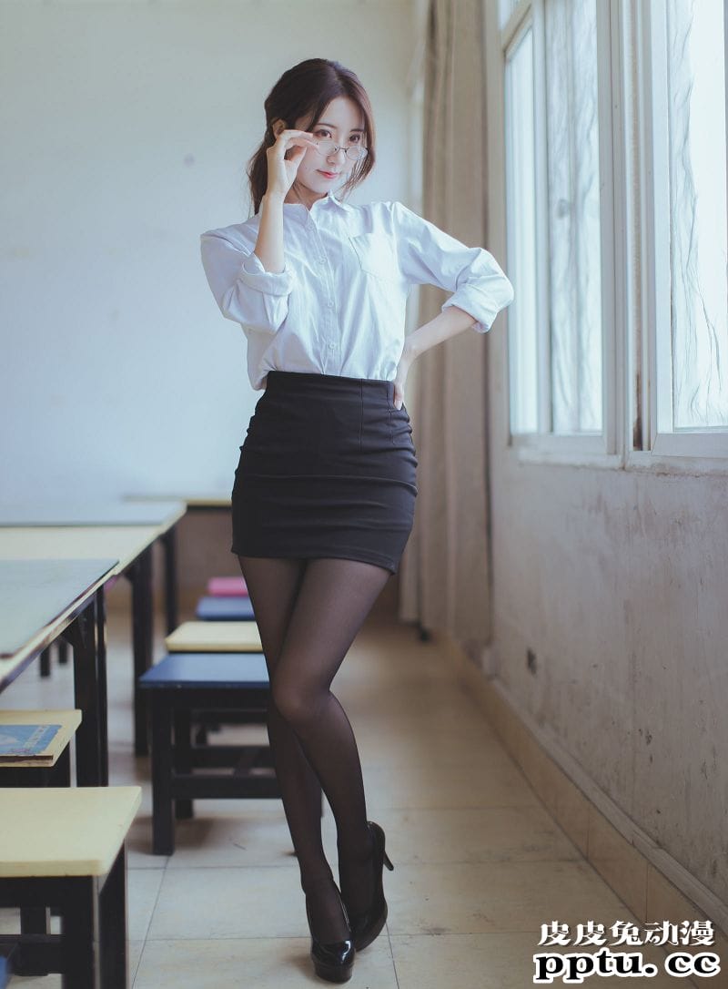 黑川COSPLAY黑丝教师摄影图片[43P]