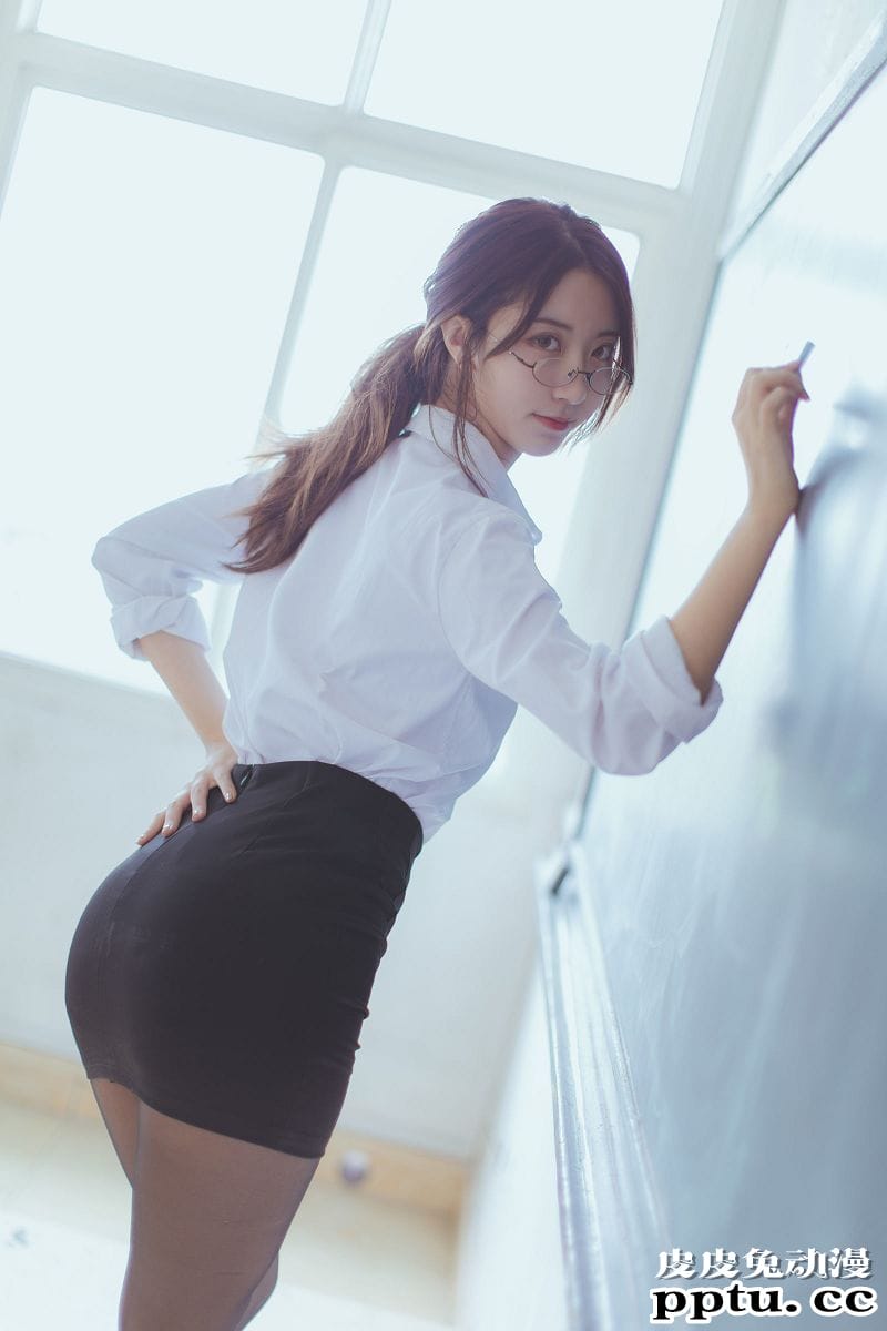 黑川COSPLAY黑丝教师摄影图片[43P]