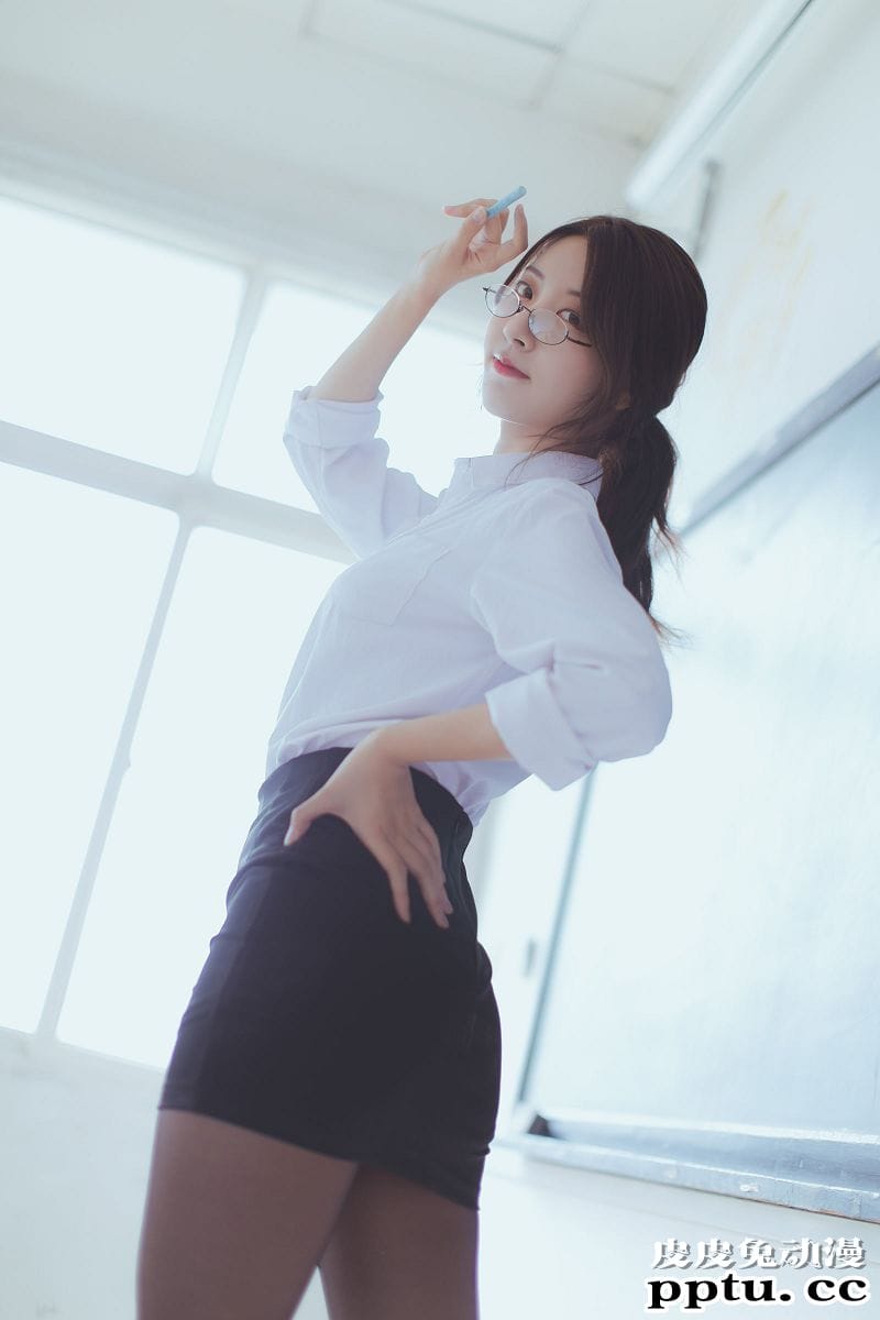 黑川COSPLAY黑丝教师摄影图片[43P]