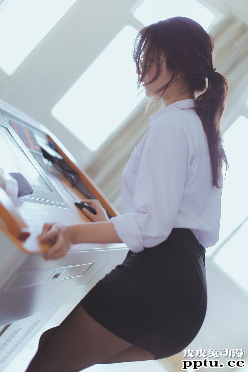 黑川COSPLAY黑丝教师摄影图片[43P]