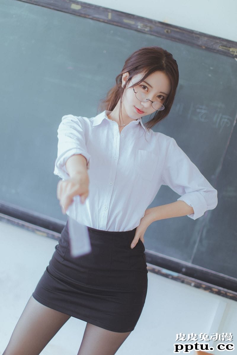 黑川COSPLAY黑丝教师摄影图片[43P]