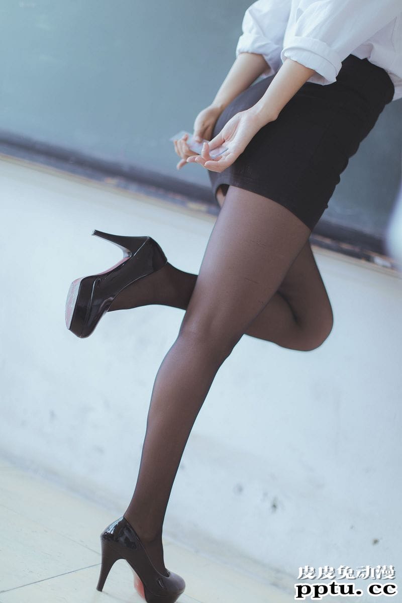 黑川COSPLAY黑丝教师摄影图片[43P]