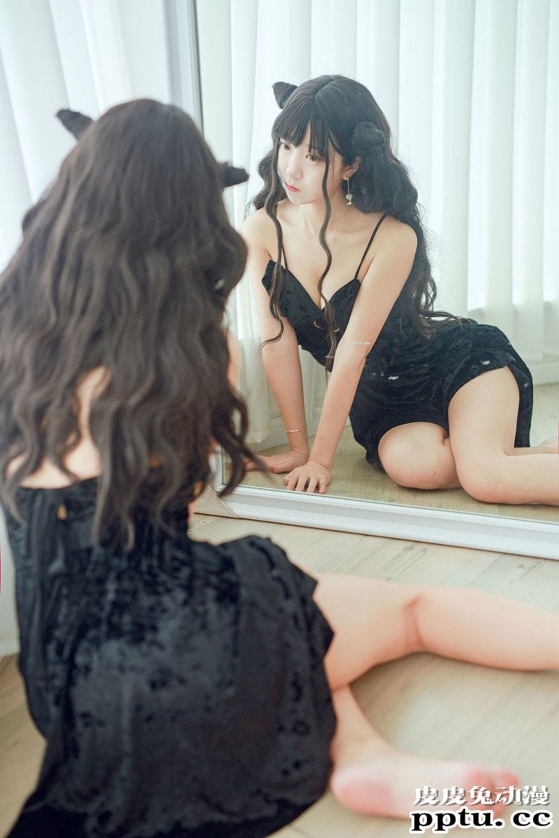 黑川COSPLAY小恶魔黑裙子写真套图[31P]