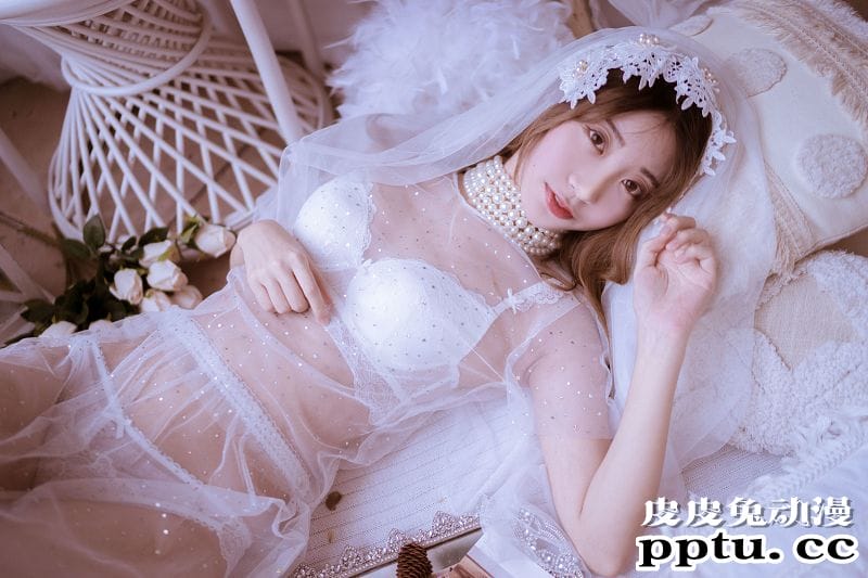 黑川COSPLAY年上彼女婚纱+毛衣摄影写真[39P]