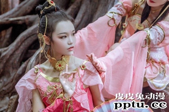 COSPLAY剑网3《定国七秀姐妹花》图片