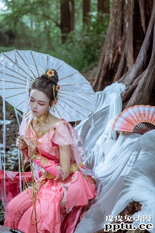 COSPLAY剑网3《定国七秀姐妹花》图片