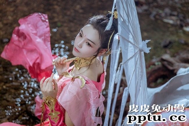 COSPLAY剑网3《定国七秀姐妹花》图片
