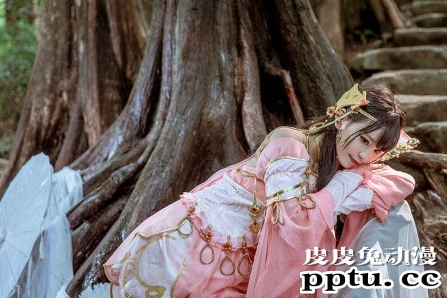 COSPLAY剑网3《定国七秀姐妹花》图片