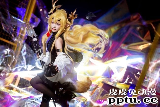 COSPLAY明日方舟惊蛰《一气白雷正法纵贯方圆三化》