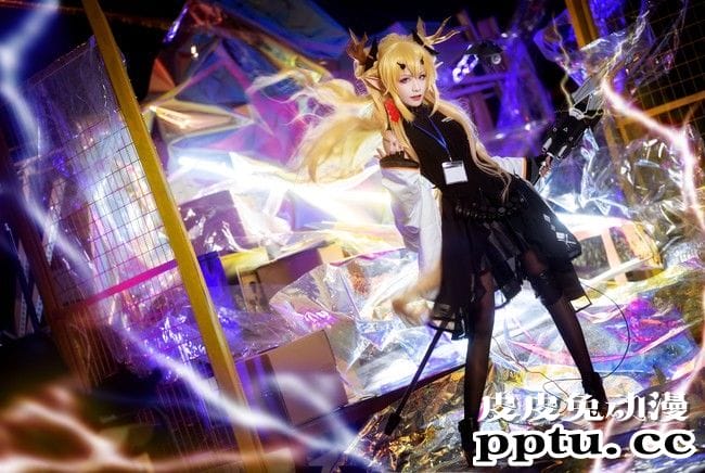 COSPLAY明日方舟惊蛰《一气白雷正法纵贯方圆三化》