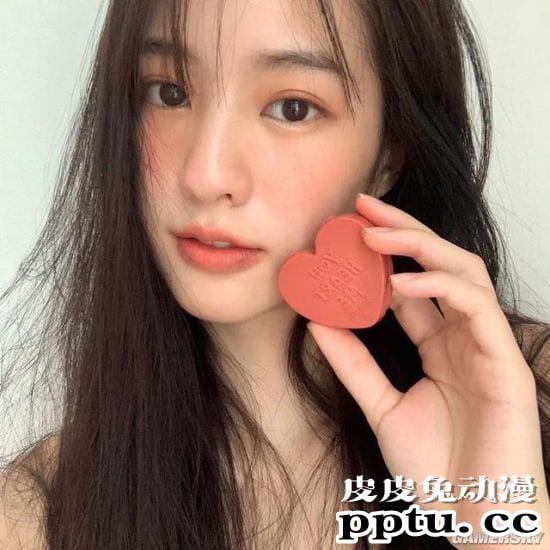 泰国网红颜值的天花板 吃相最好看的美少女Pimtha-皮皮兔动漫