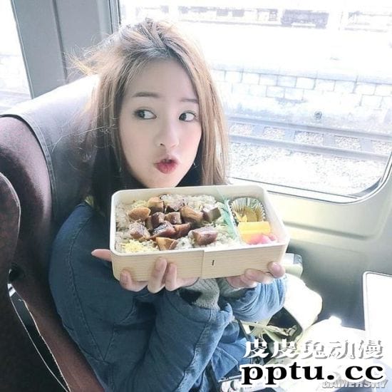 泰国网红颜值的天花板 吃相最好看的美少女Pimtha