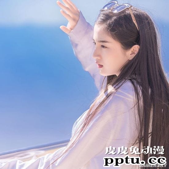 傲人身材模特竟是机甲控 钟爱钢铁侠手办的泰国正妹Maming-皮皮兔动漫