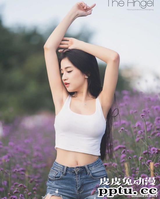 傲人身材模特竟是机甲控 钟爱钢铁侠手办的泰国正妹Maming