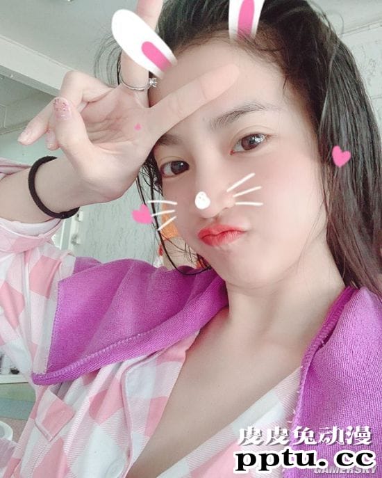 傲人身材模特竟是机甲控 钟爱钢铁侠手办的泰国正妹Maming