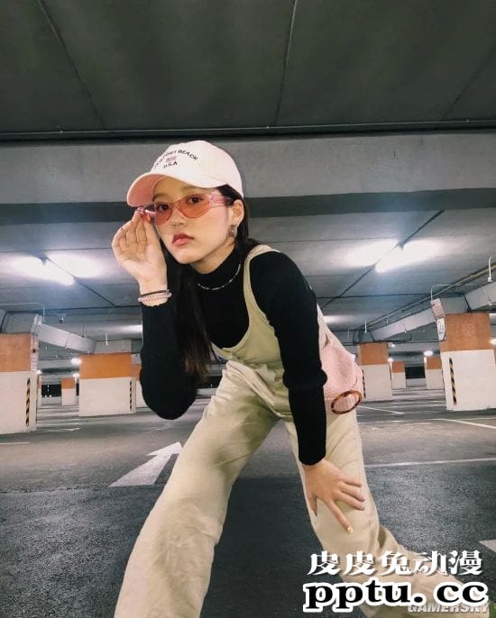 泰国00后日系萌妹 学霸人生本色出演泰剧《天才枪手》走红网络