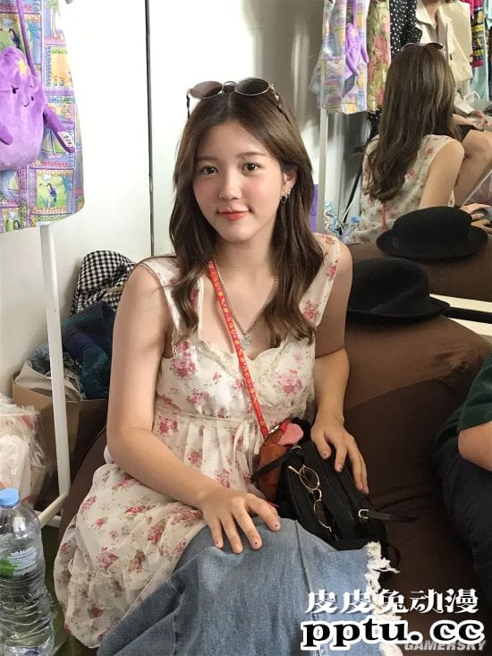 泰国00后日系萌妹 学霸人生本色出演泰剧《天才枪手》走红网络