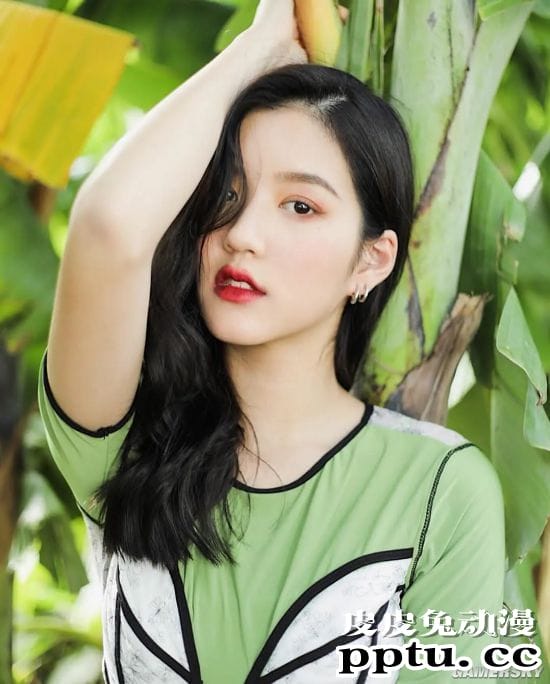 泰国00后日系萌妹 学霸人生本色出演泰剧《天才枪手》走红网络