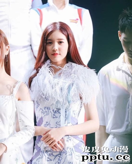 泰国00后日系萌妹 学霸人生本色出演泰剧《天才枪手》走红网络