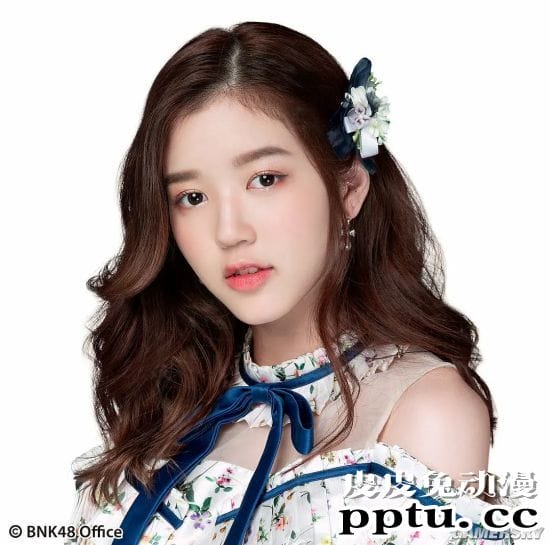 泰国00后日系萌妹 学霸人生本色出演泰剧《天才枪手》走红网络