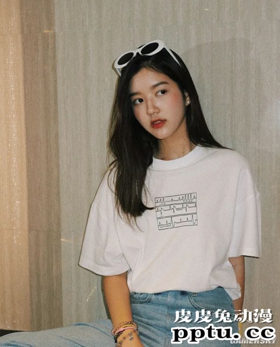 泰国00后日系萌妹 学霸人生本色出演泰剧《天才枪手》走红网络