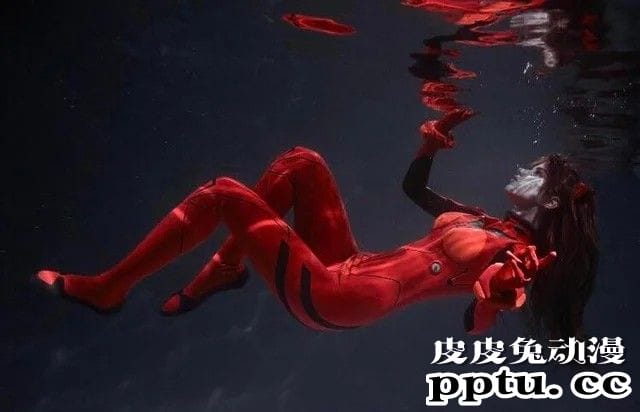 网袜兔女郎与胶衣下平玲花 一周大师级CosPlay赏