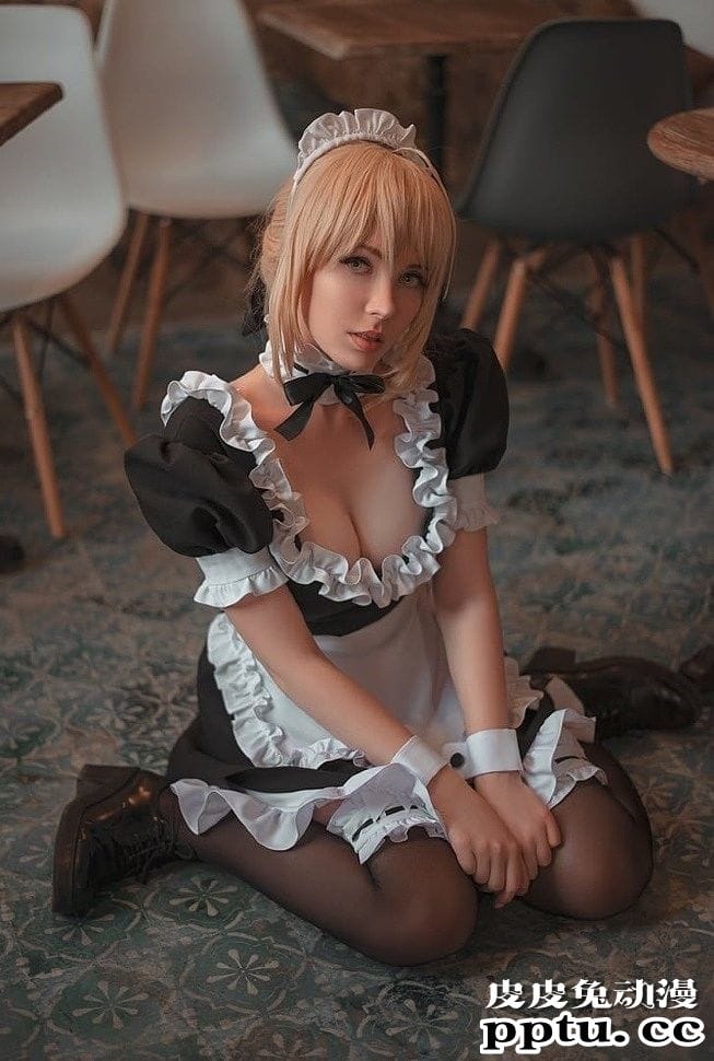 网袜兔女郎与胶衣下平玲花 一周大师级CosPlay赏