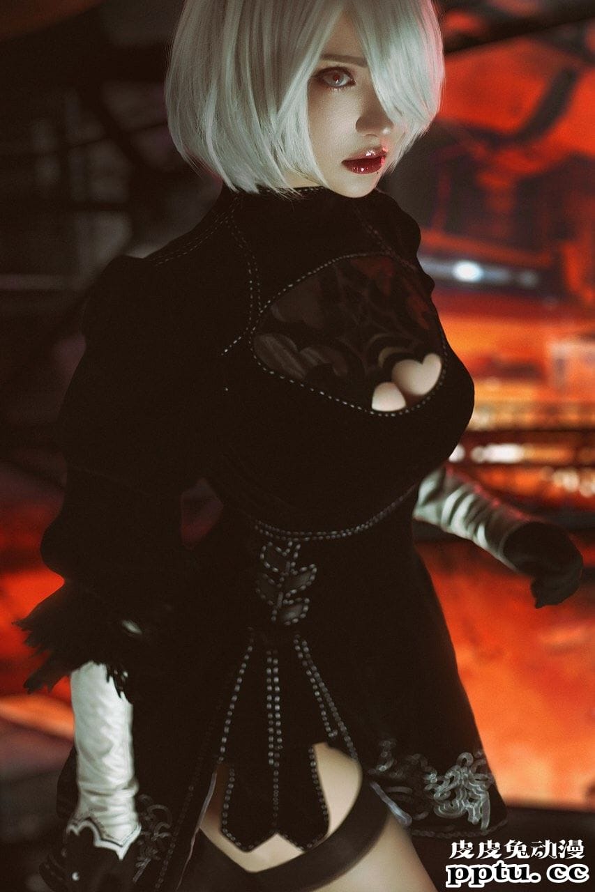 网袜兔女郎与胶衣下平玲花 一周大师级CosPlay赏