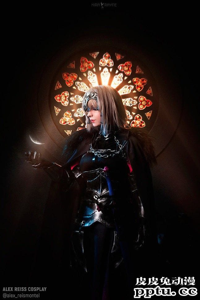 网袜兔女郎与胶衣下平玲花 一周大师级CosPlay赏