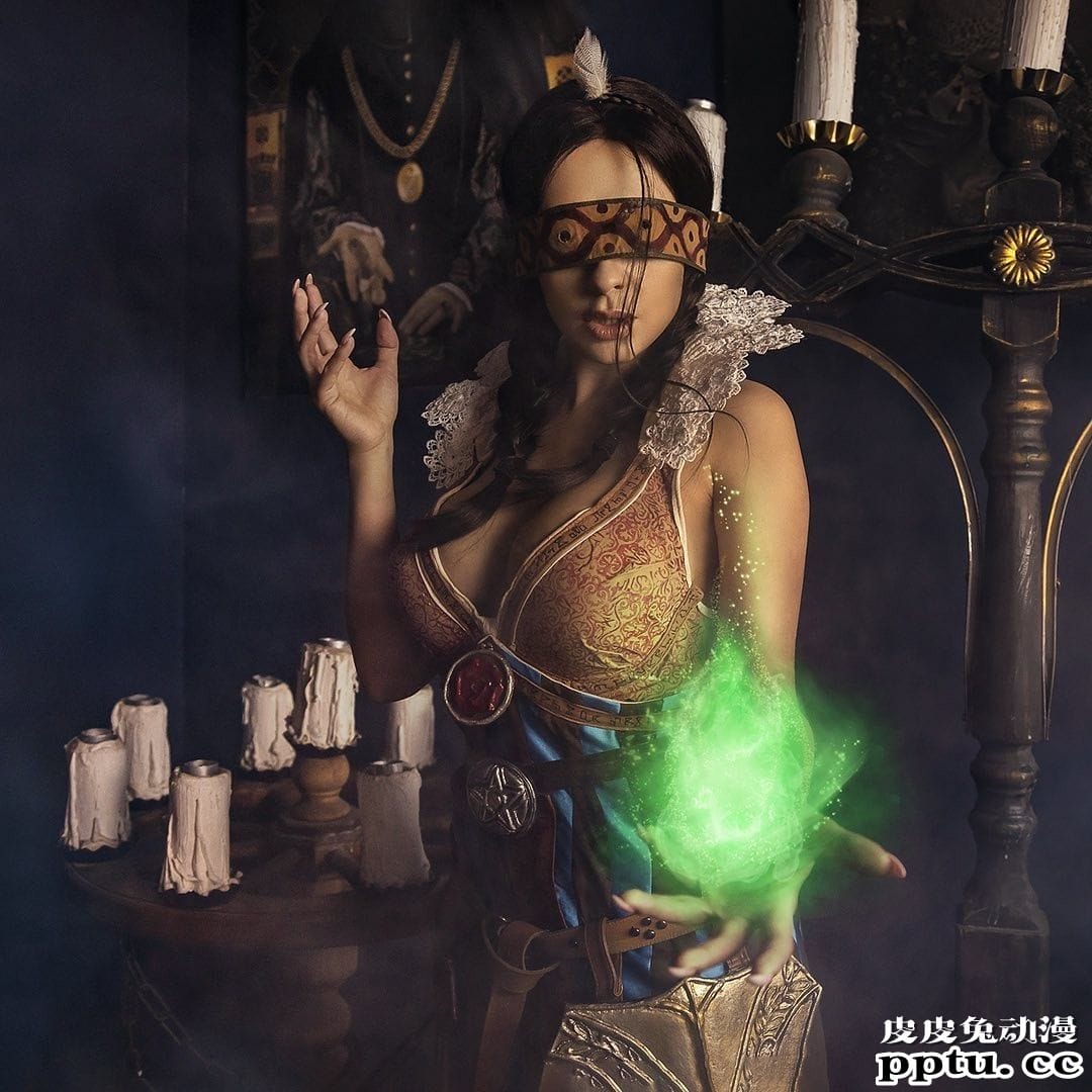 网袜兔女郎与胶衣下平玲花 一周大师级CosPlay赏