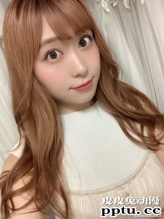 女友力满载的水蜜桃女孩 温柔笑颜的白皙樱花妹白浜さち