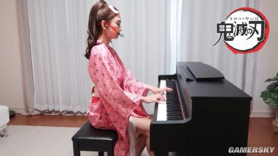 画面让人心跳加速 韩国钢琴小姐姐的福利时间