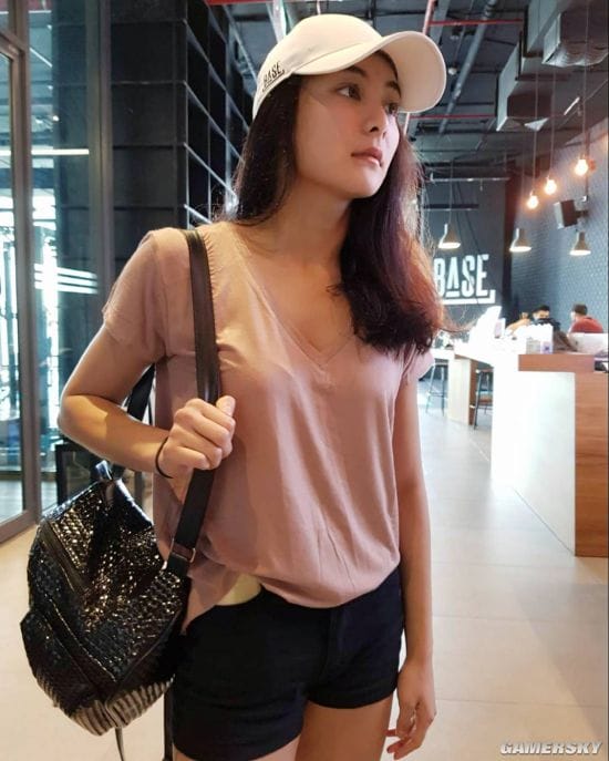 拳击场上的洋娃娃 兼职模特的日泰混血美女拳手