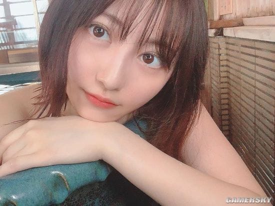 隔屏闻体香 可以靠身材却做了书评家的辻りりさ-皮皮兔动漫