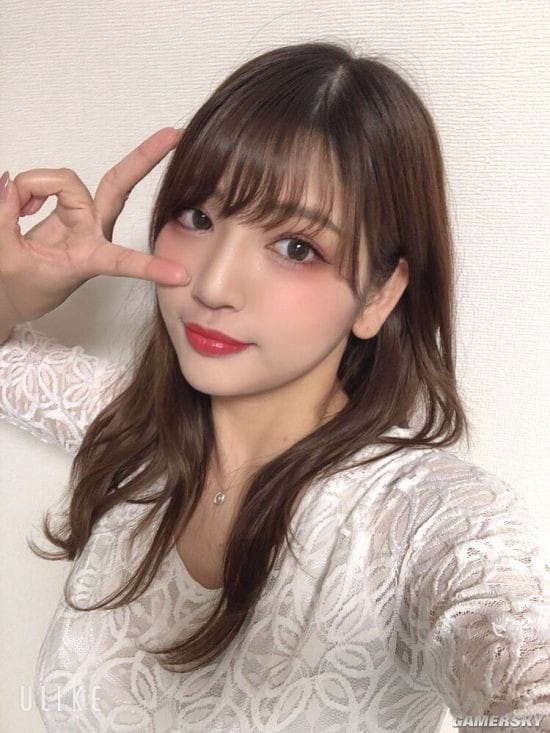 隐藏身材走红网络 日本软实力惊人的甜美樱花妹藤乃あおい