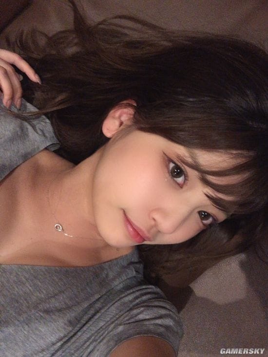 隐藏身材走红网络 日本软实力惊人的甜美樱花妹藤乃あおい